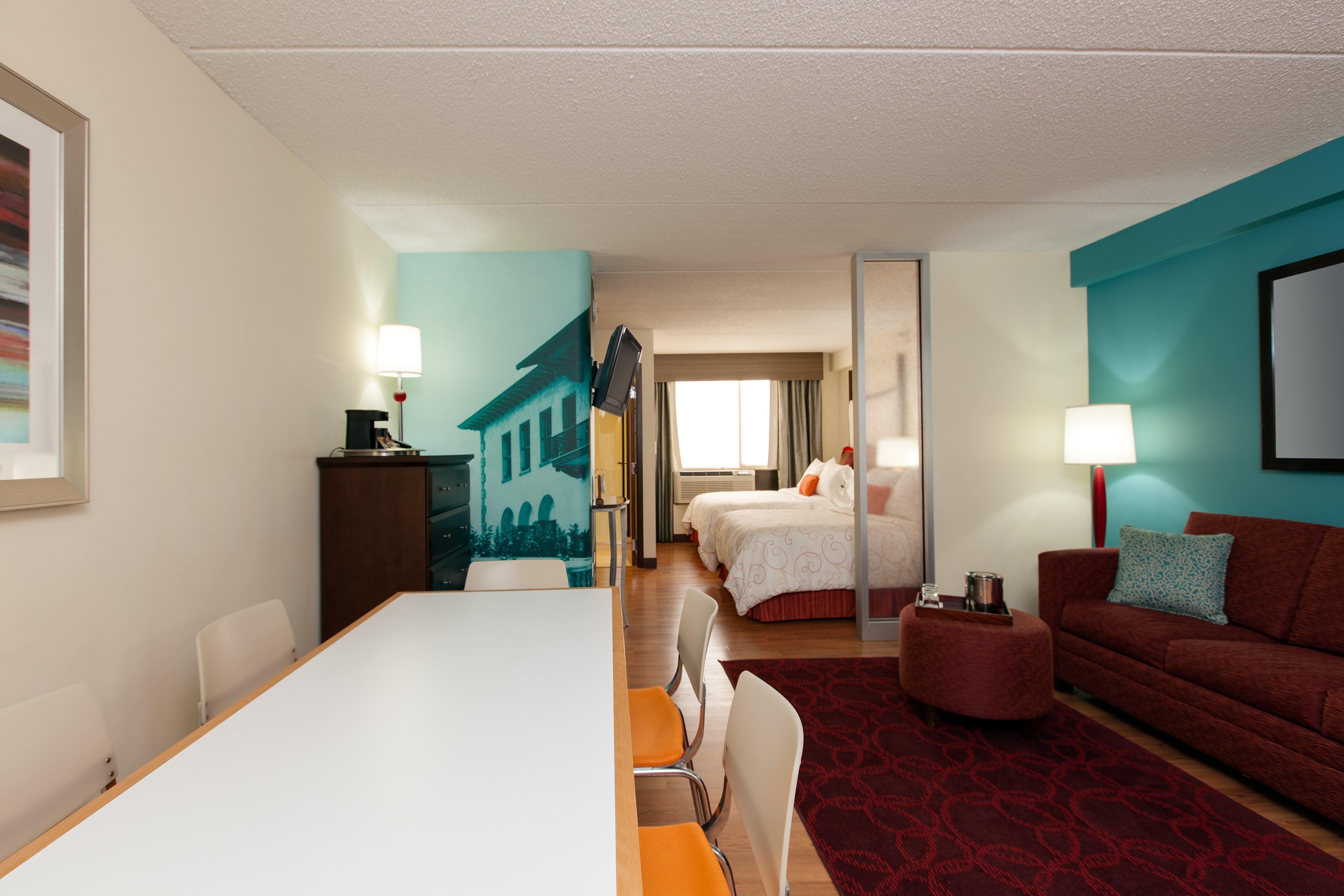 Hotel Indigo Chicago - Vernon Hills By Ihg Exterior photo