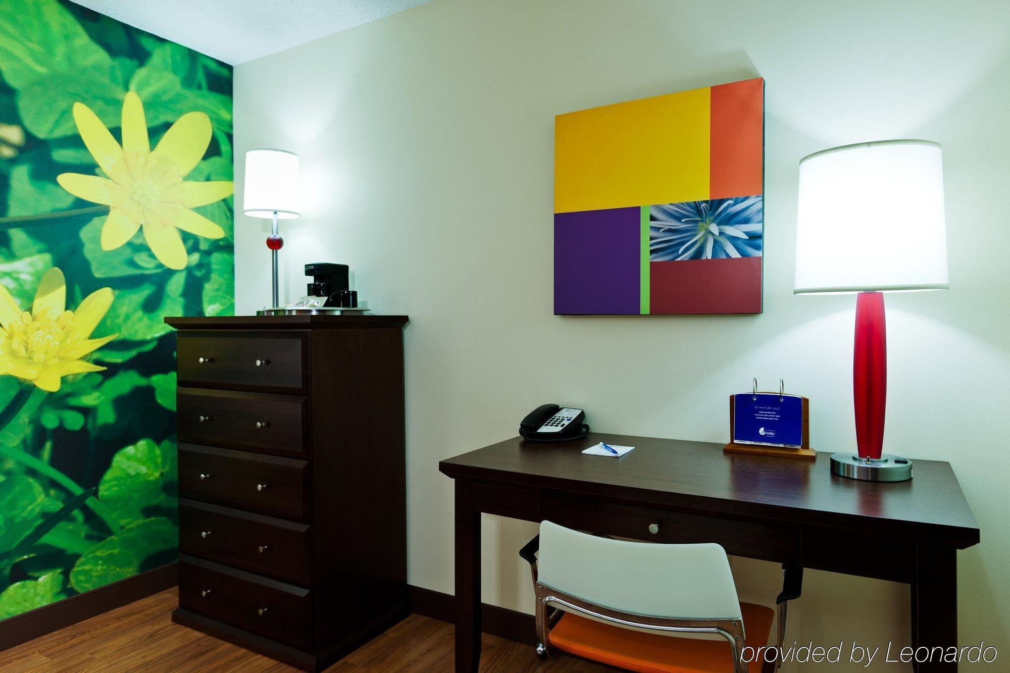 Hotel Indigo Chicago - Vernon Hills By Ihg Room photo